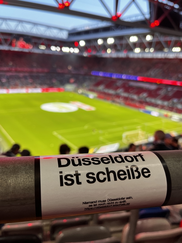 Düsseldorf ist scheiße